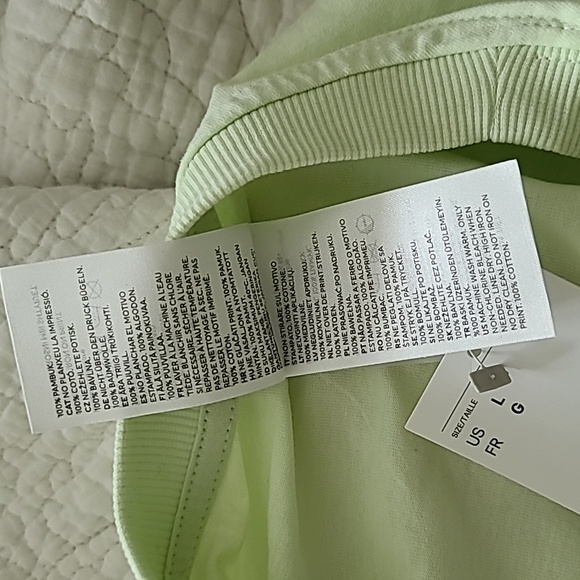 Women's lime green "squeeze the day" tshirt in size large, NWT - Picture 5 of 6